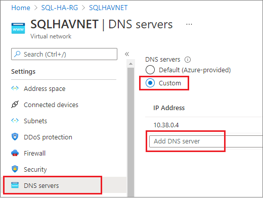  Sélectionnez Serveurs DNS dans le volet Paramètres, puis Personnalisé. Entrez l’adresse IP privée que vous avez identifiée précédemment, 10.38.0.4, dans le champ Adresse IP. 